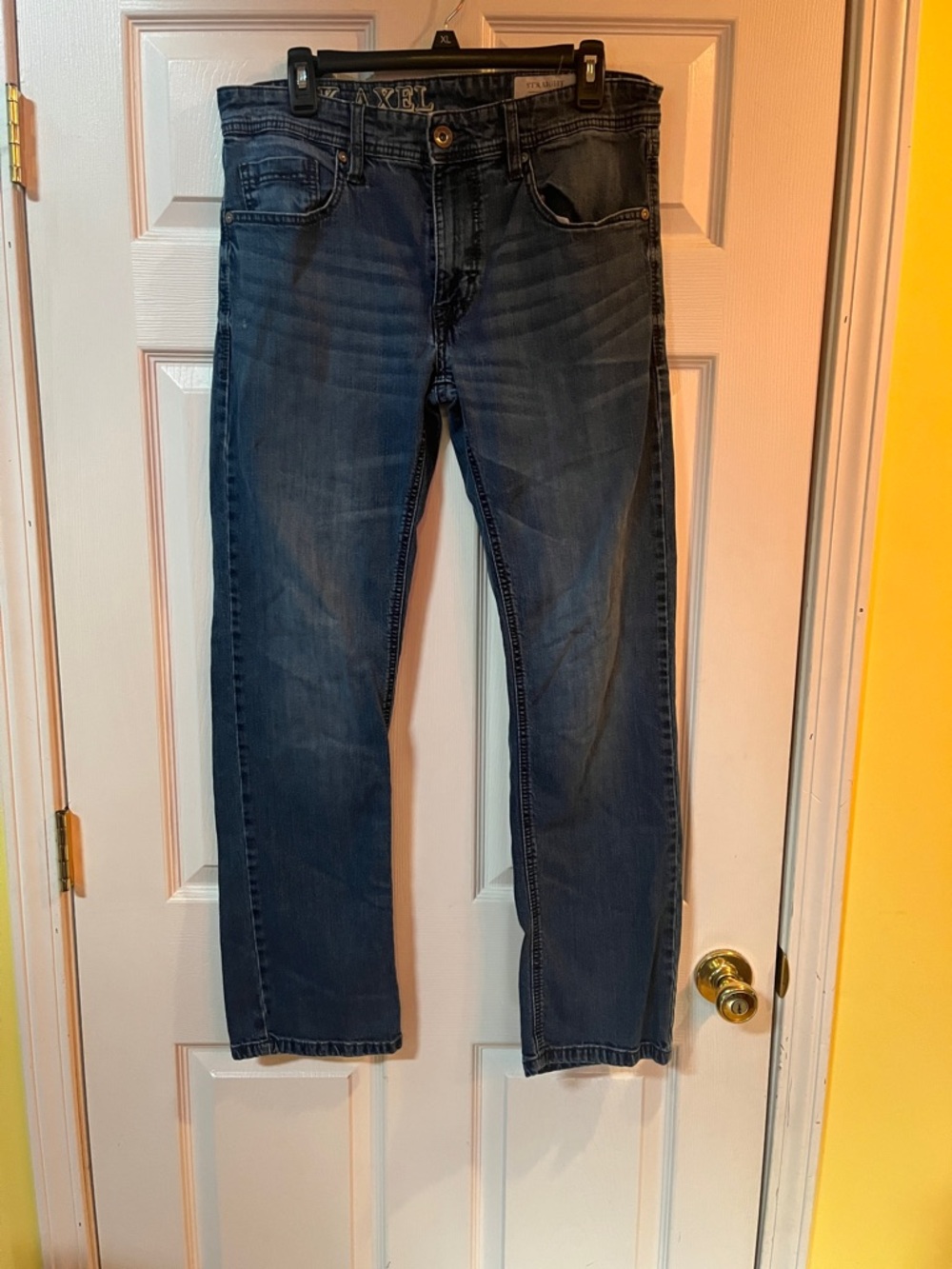 Men's Straight Jeans in Dark Indigo Blue